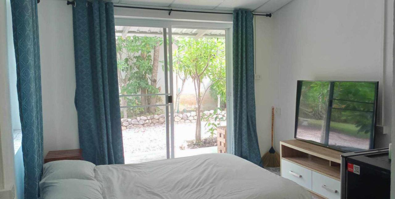 Mem Homestay Chumphon Eksteriør billede