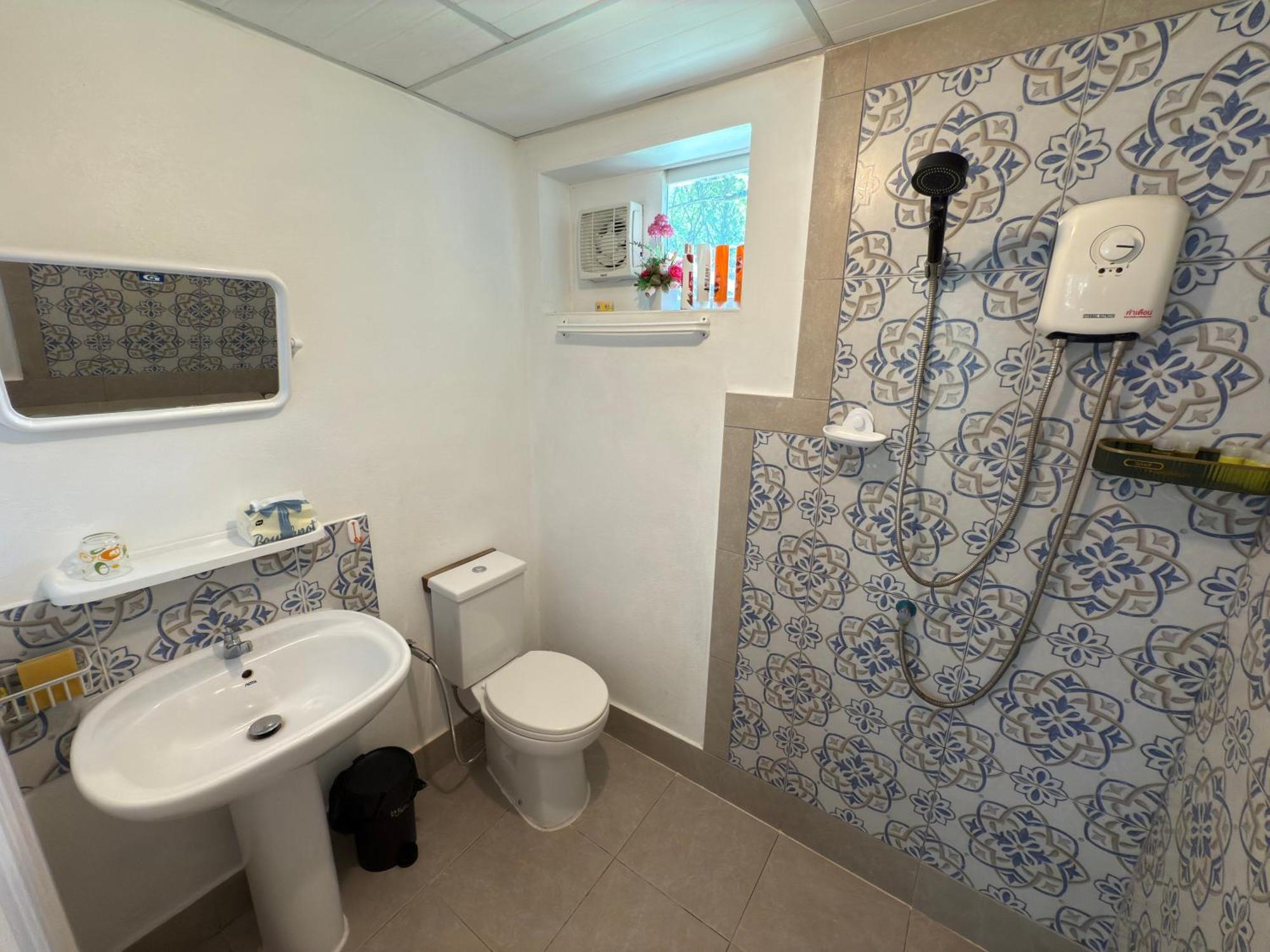 Mem Homestay Chumphon Eksteriør billede