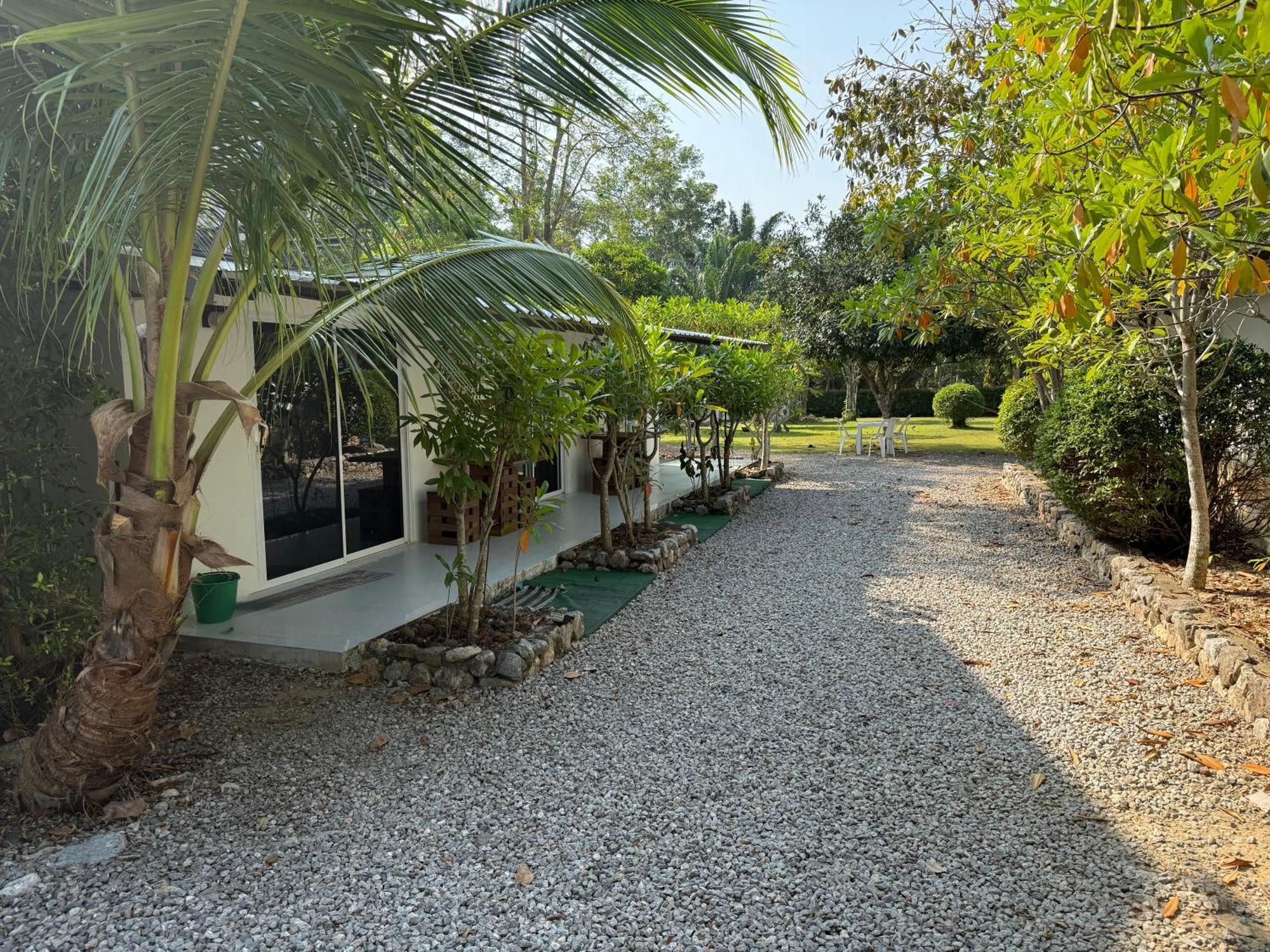 Mem Homestay Chumphon Eksteriør billede