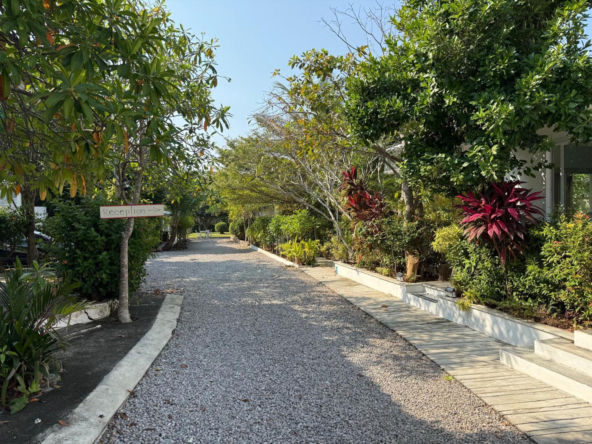 Mem Homestay Chumphon Eksteriør billede